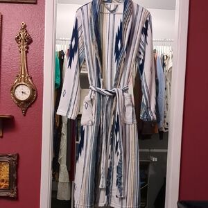 Blue and White Navajo-Inspired Print Full-Length Robe with Tie Belt